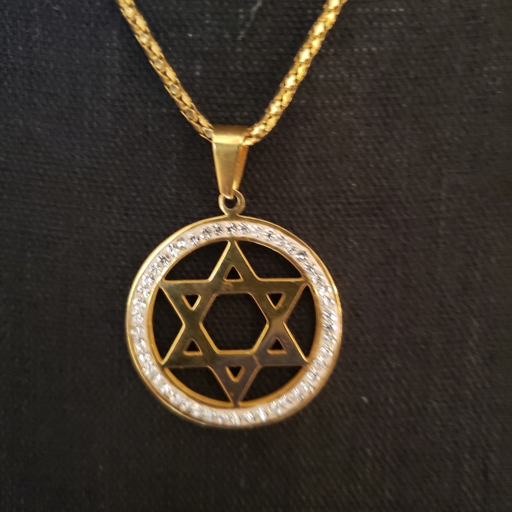 Star of David necklacej